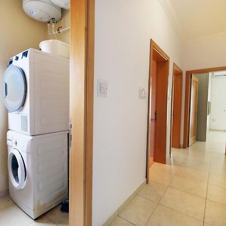 Modern 3Br Stylish & Spacious Apartment - Close To Sliema Promenade Gzira Esterno foto