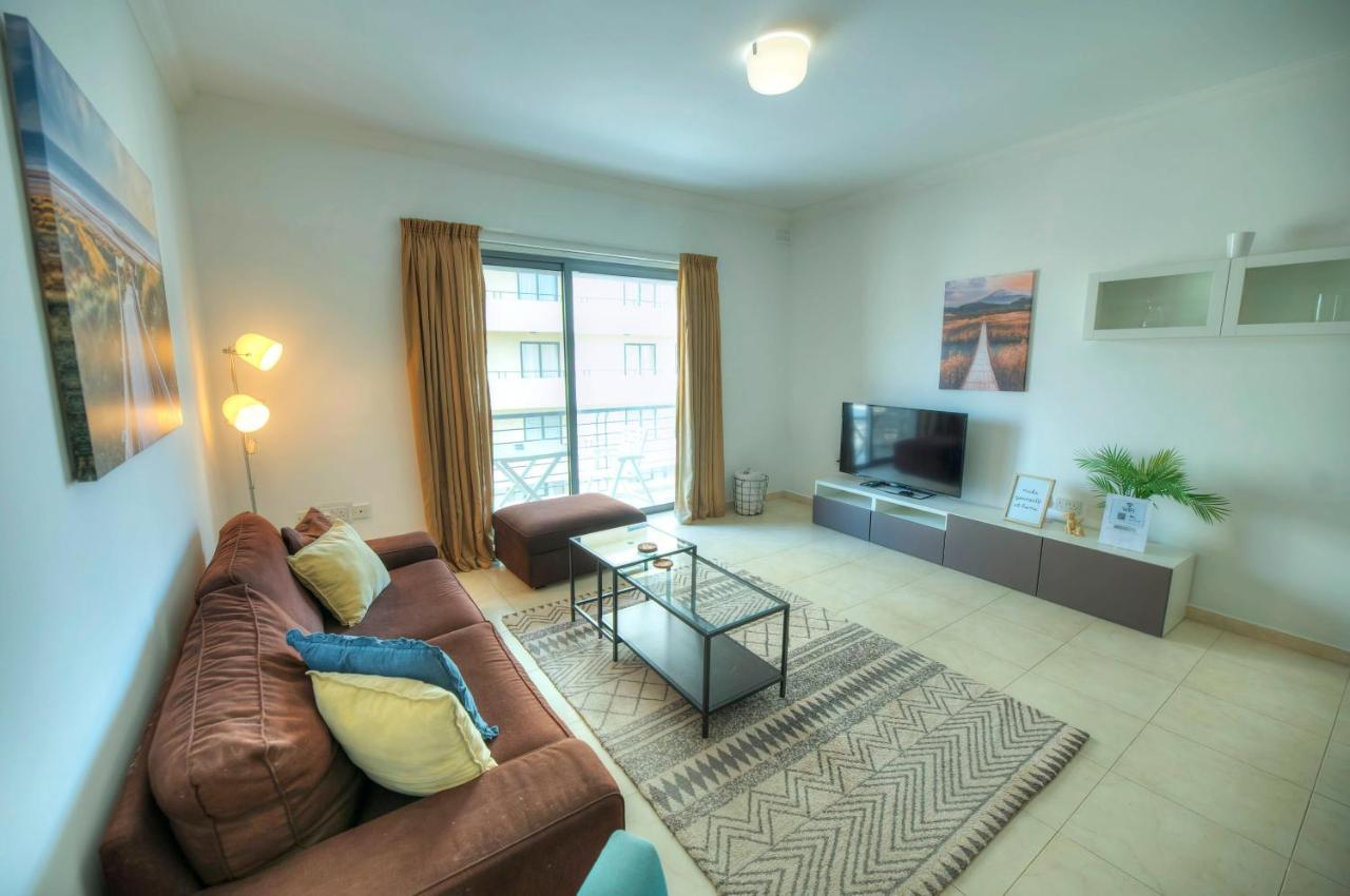 Modern 3Br Stylish & Spacious Apartment - Close To Sliema Promenade Gzira Esterno foto