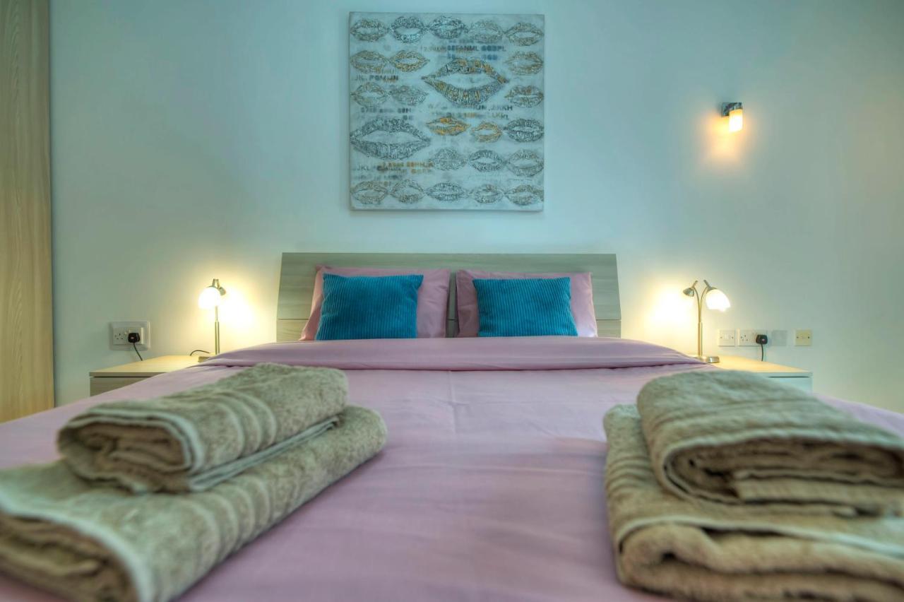 Modern 3Br Stylish & Spacious Apartment - Close To Sliema Promenade Gzira Esterno foto
