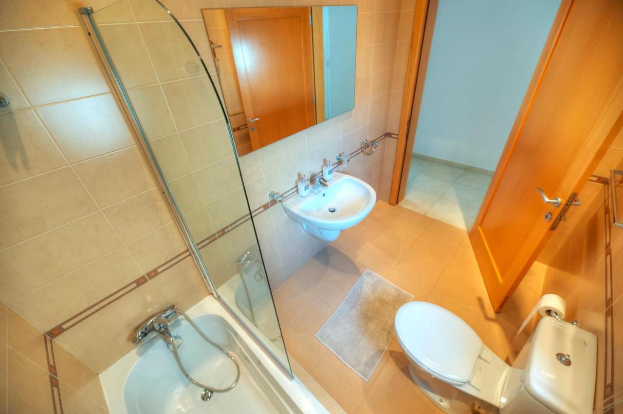 Modern 3Br Stylish & Spacious Apartment - Close To Sliema Promenade Gzira Esterno foto