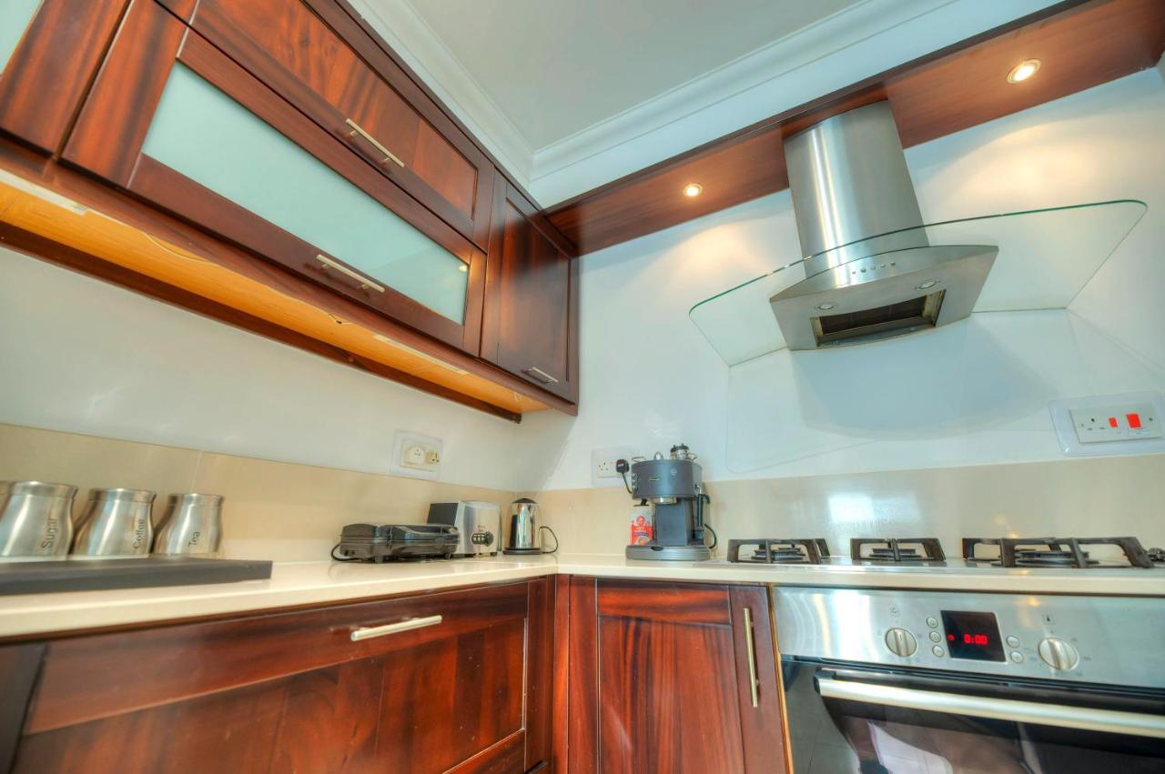 Modern 3Br Stylish & Spacious Apartment - Close To Sliema Promenade Gzira Esterno foto