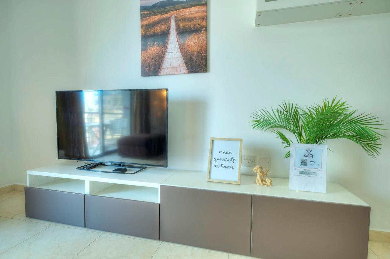 Modern 3Br Stylish & Spacious Apartment - Close To Sliema Promenade Gzira Esterno foto