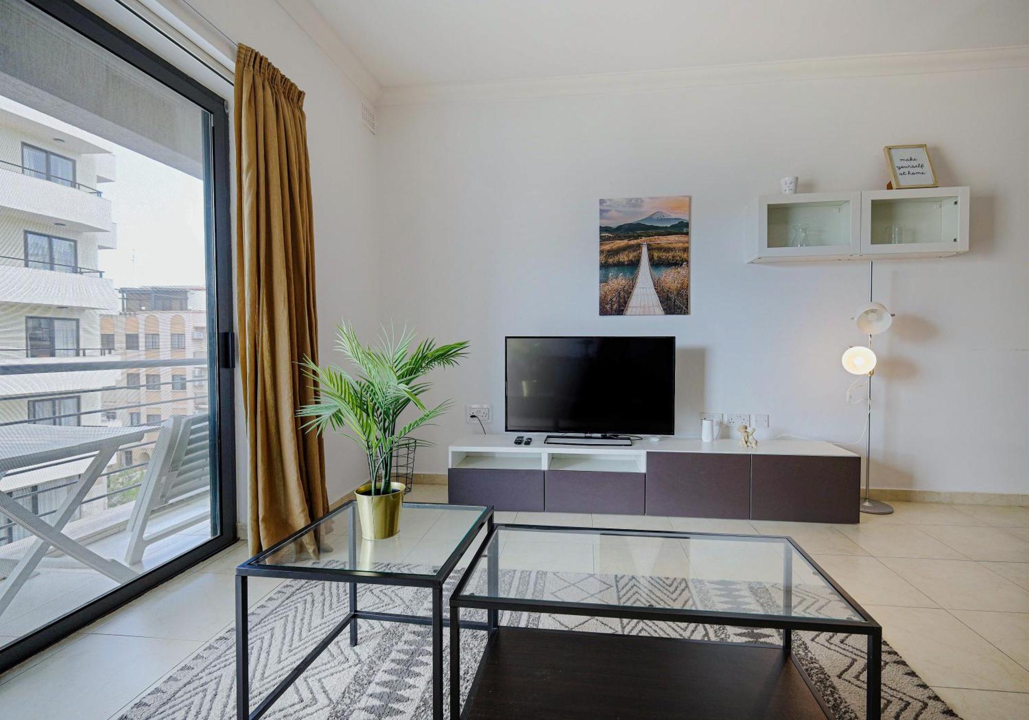 Modern 3Br Stylish & Spacious Apartment - Close To Sliema Promenade Gzira Esterno foto