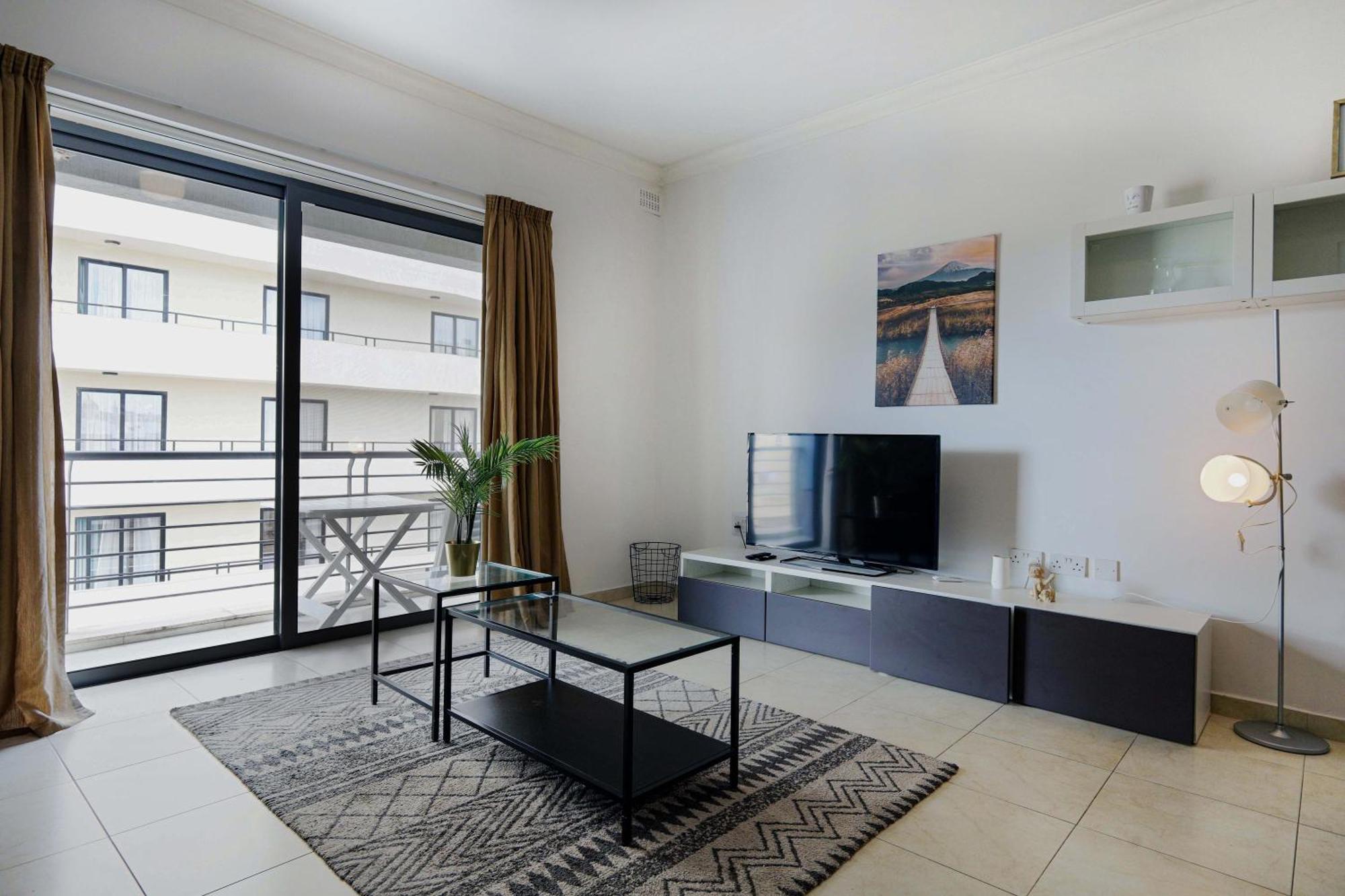 Modern 3Br Stylish & Spacious Apartment - Close To Sliema Promenade Gzira Esterno foto